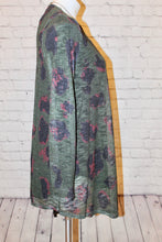 Load image into Gallery viewer, Leopard print low gauge hacci  cardigan