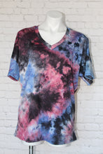 Load image into Gallery viewer, Tie-Dye top in v-neckline with short sleeves