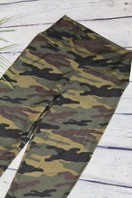 Load image into Gallery viewer, Olive Camo Yoga Band Leggings