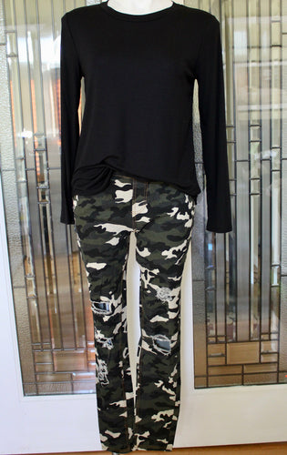 Camouflage Distressed Denim Jegging Pants