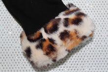 Load image into Gallery viewer, Leopard Faux Fur Cuff Gloves